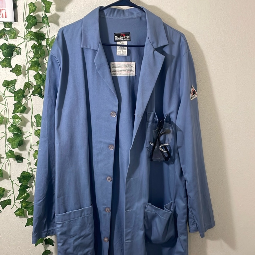 Bulwark Protective Apparel flame resistant lab coat.